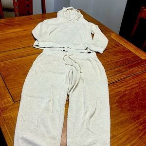 Ladies Pajamas/ PJ’s/ Night Wear. Size Small